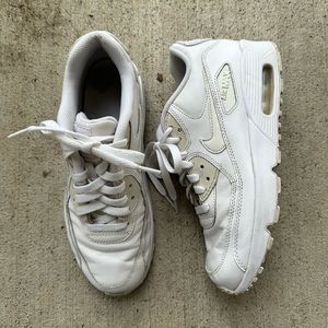 Nike Air Max 90 SE Sneakers White Tan Running Athletic Workout Shoes size 6.5Y